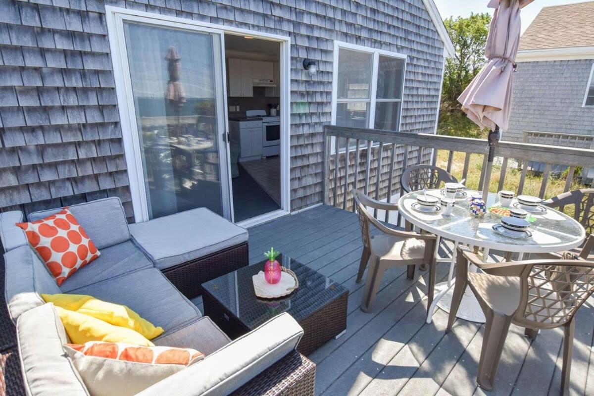 12216 - Beautiful Views Of Cape Cod Bay Access To Private Beach Easy Access To P-Town Truro Kültér fotó