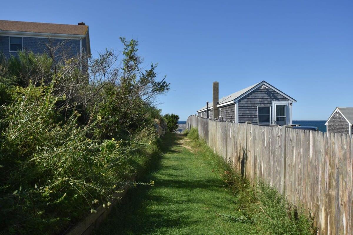 12216 - Beautiful Views Of Cape Cod Bay Access To Private Beach Easy Access To P-Town Truro Kültér fotó