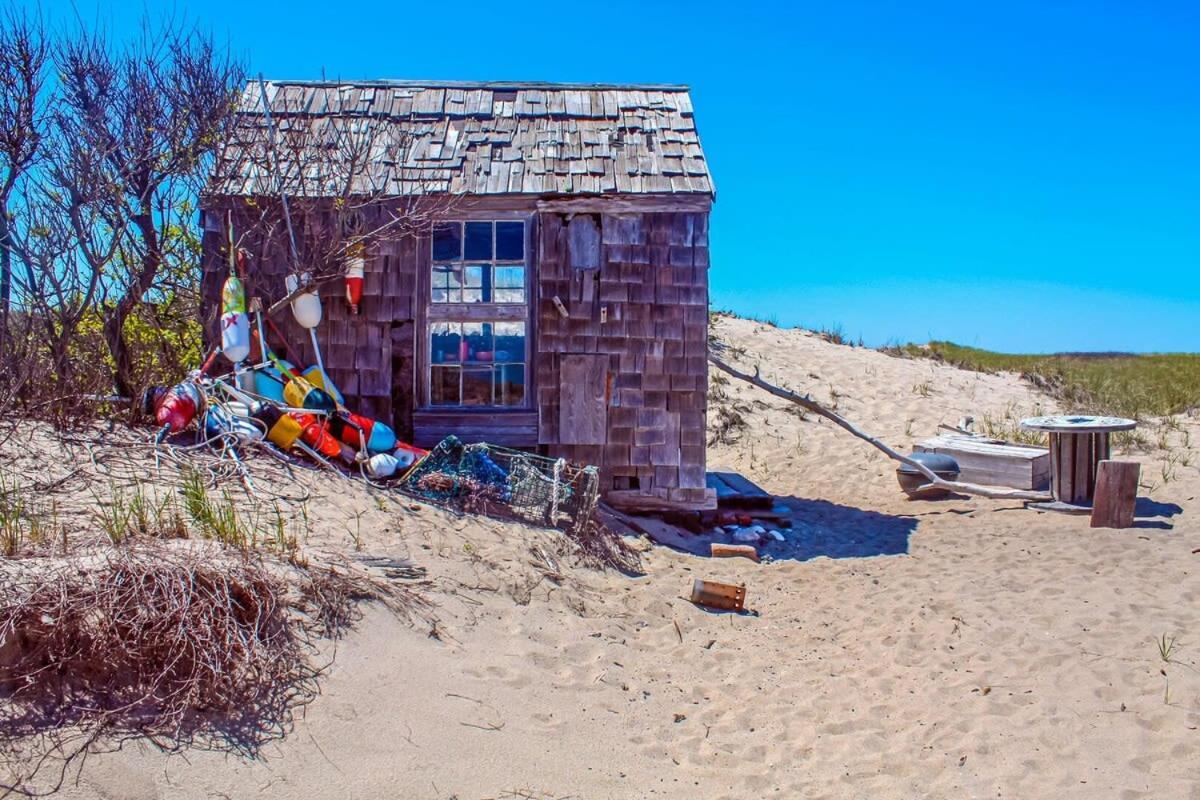 12216 - Beautiful Views Of Cape Cod Bay Access To Private Beach Easy Access To P-Town Truro Kültér fotó